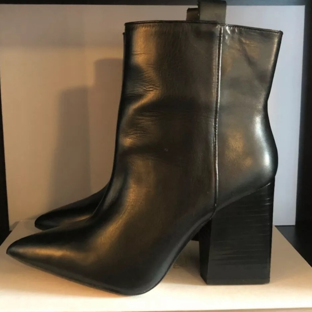 🆕Zara Leather Boots